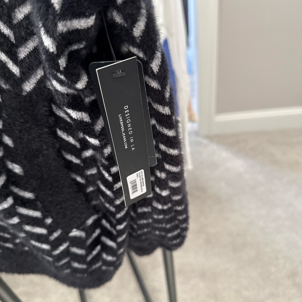 Liverpool Black and White Herringbone Knit Cardigan - Picture 3 of 3
